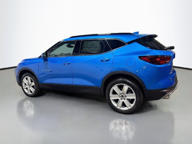 New 2026 Chevrolet Blazer LT w/ LPO, Black Grille Bar Package FWD image 11