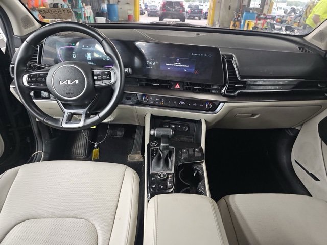 Used 2025 Kia Sportage EX w/ Premium Package AWD/4WD image 14