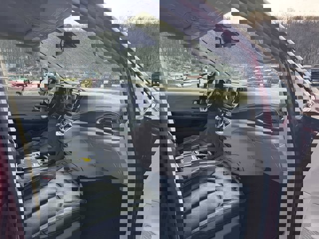 Used 2022 Chrysler Pacifica Touring-L w/ Uconnect Theater Family Group image 14