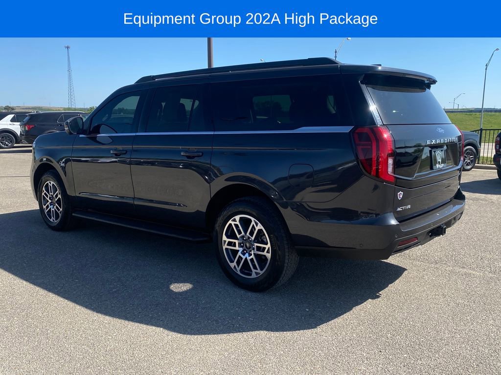 Used 2025 Ford Expedition Max Active AWD/4WD image 4