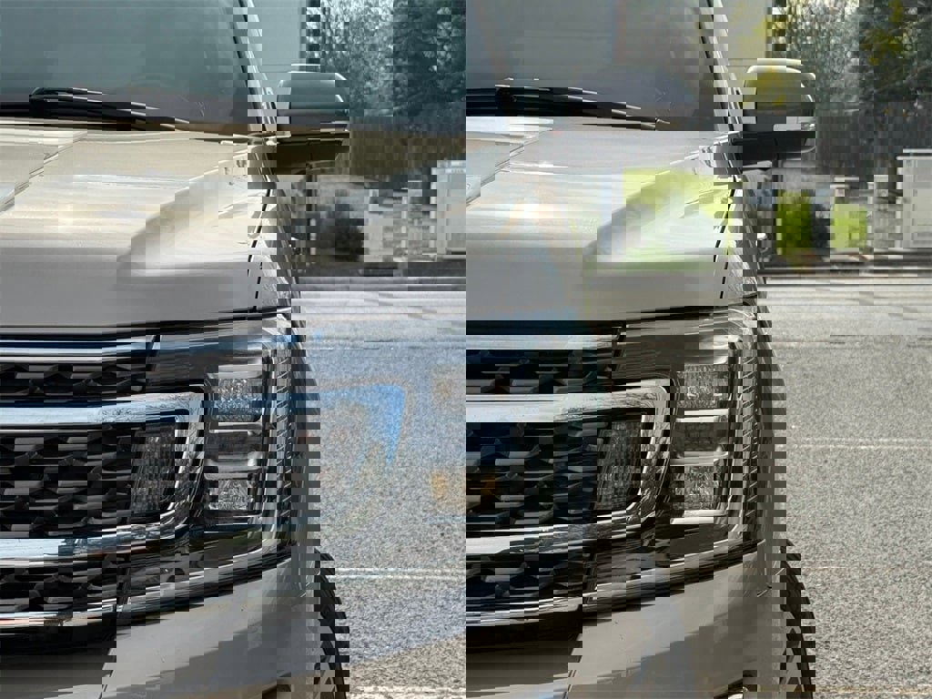 Used 2020 Ford Expedition King Ranch image 3