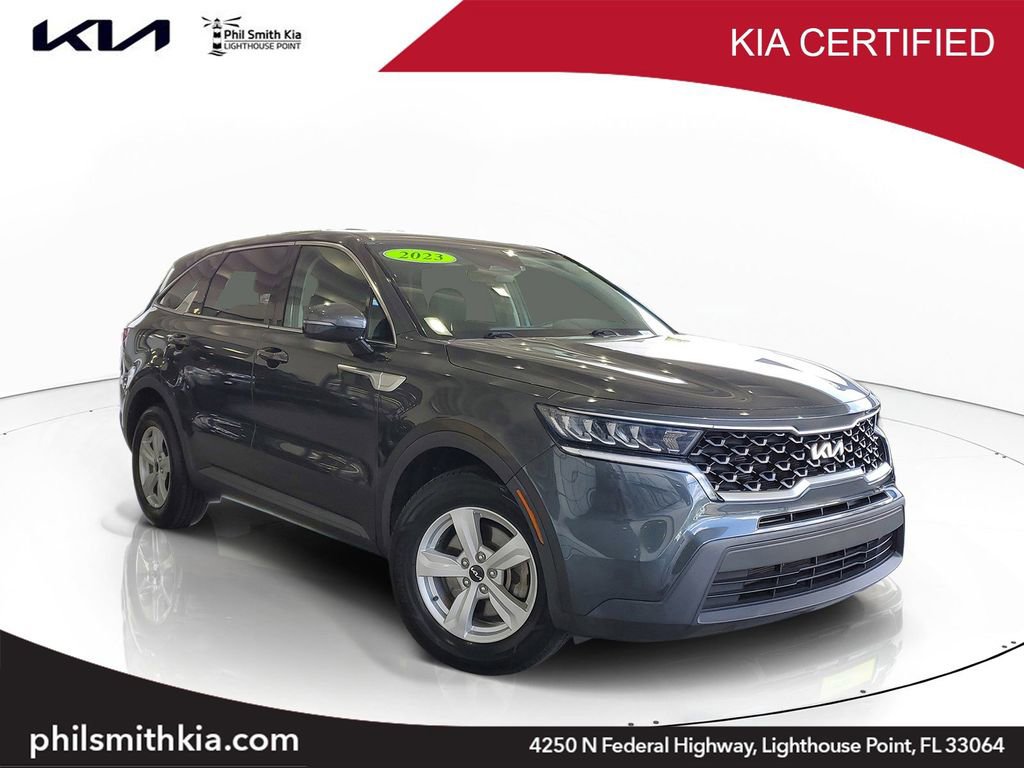 Certified 2023 Kia Sorento LX FWD image 1