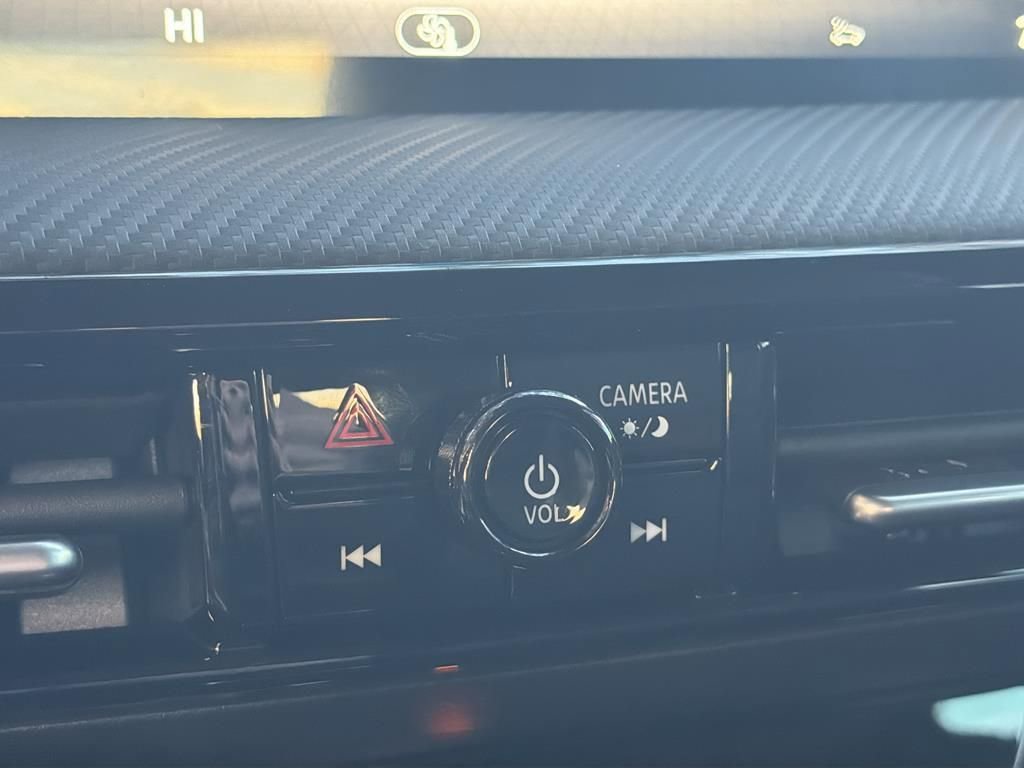 New 2026 Nissan Kicks SR image 26