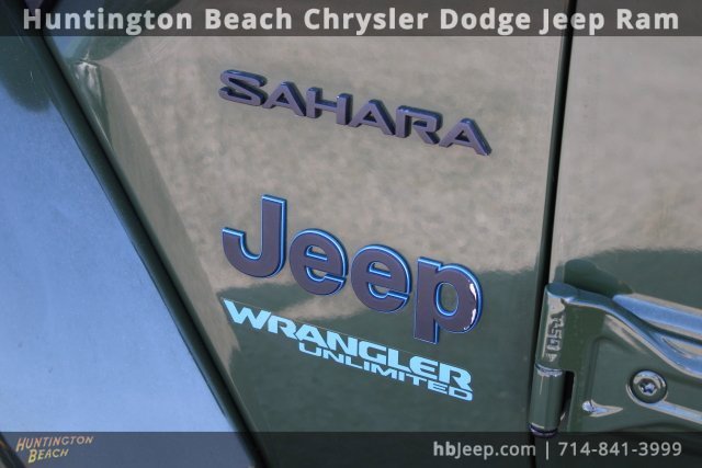 Used 2022 Jeep Wrangler Unlimited Sahara w/ Cold Weather Group image 7