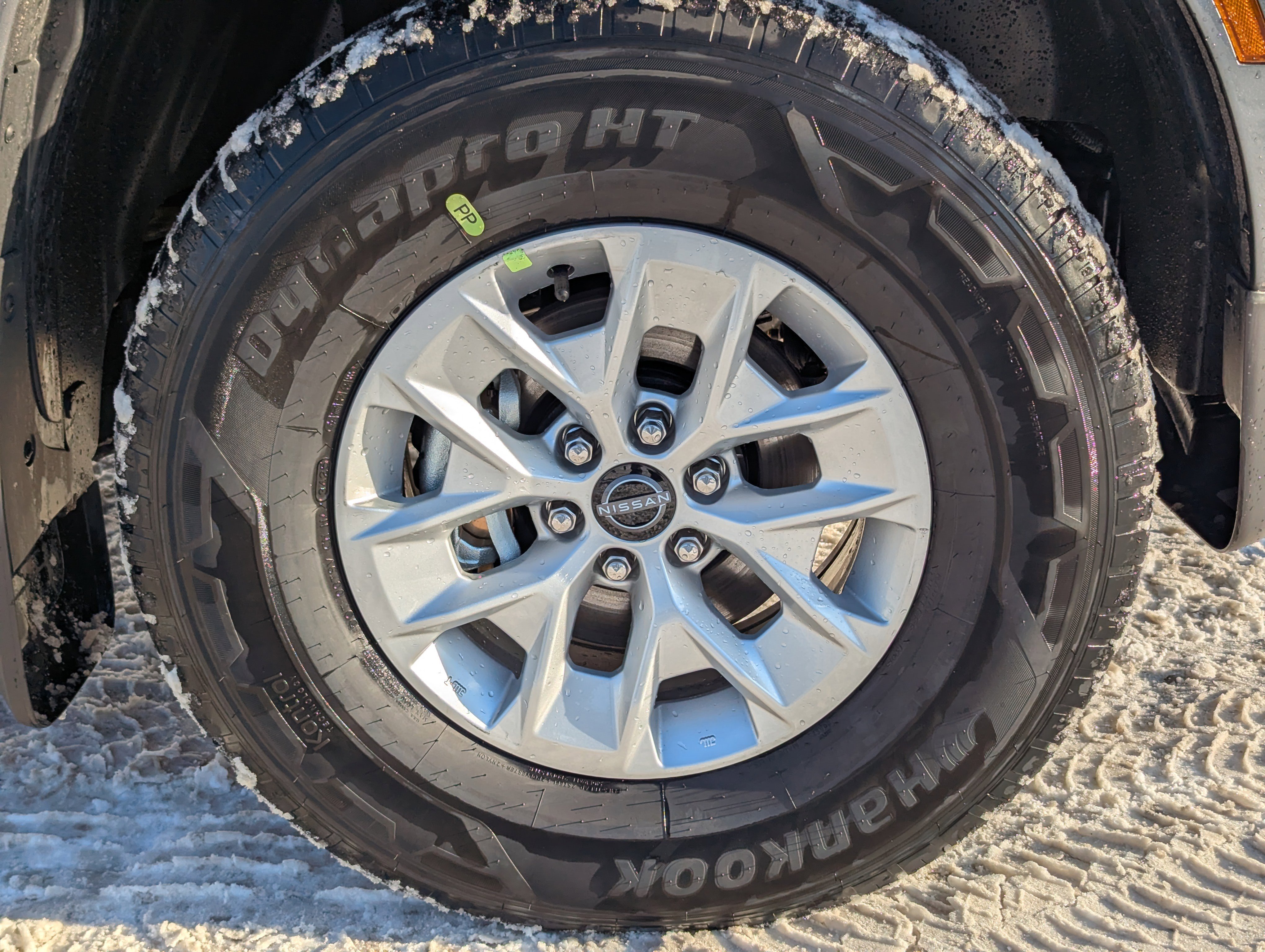 New 2026 Nissan Frontier S image 9