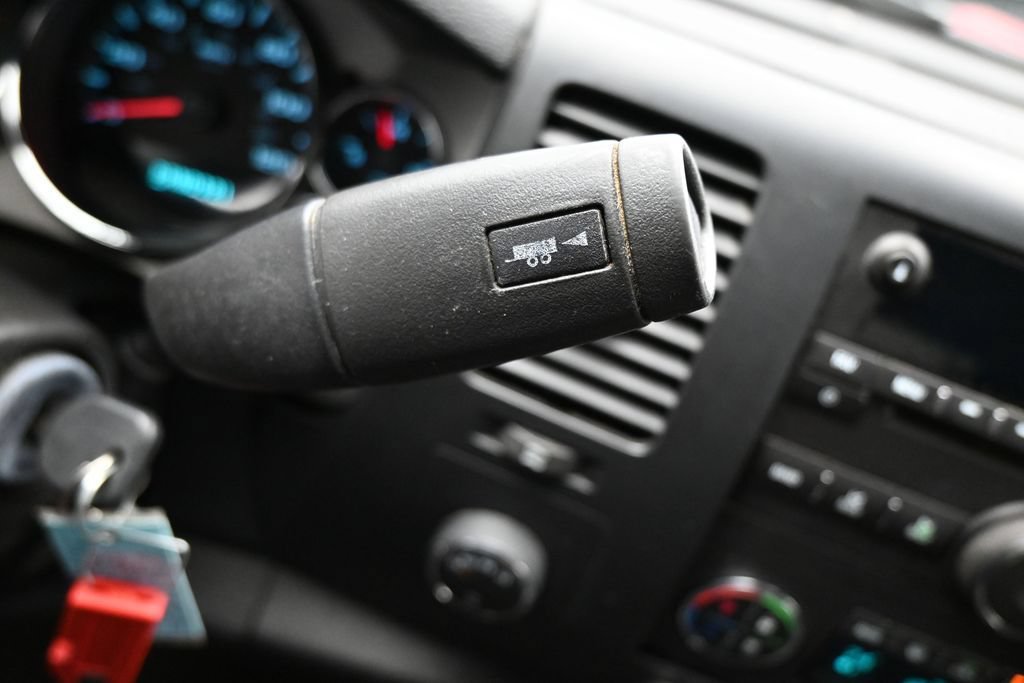 Used 2008 Chevrolet Silverado 1500 LT w/ Power Pack Plus AWD/4WD image 13