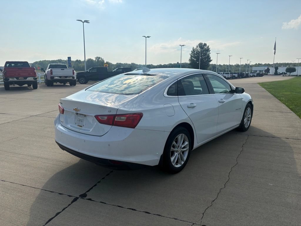 Used 2017 Chevrolet Malibu LT w/ Driver Confidence Package FWD image 6