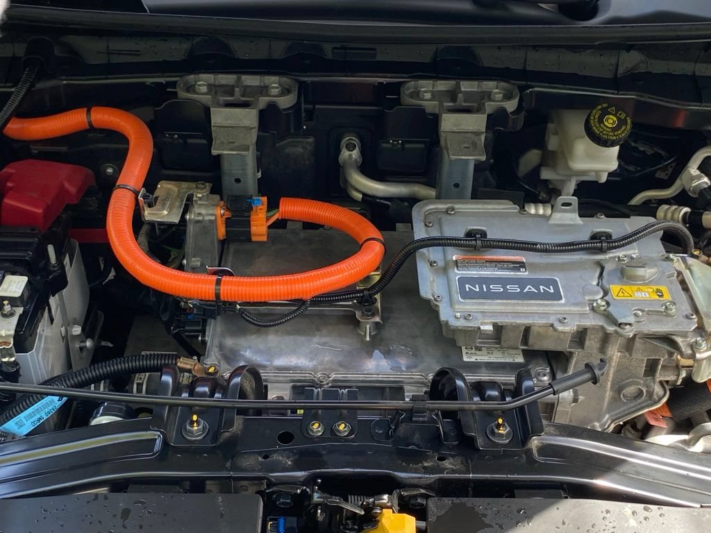 Used 2023 Nissan Ariya FWD image 9