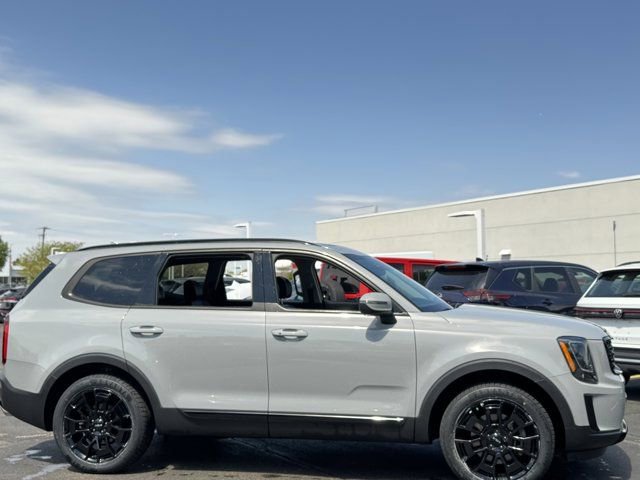Used 2022 Kia Telluride EX w/ EX Premium Package AWD/4WD image 4