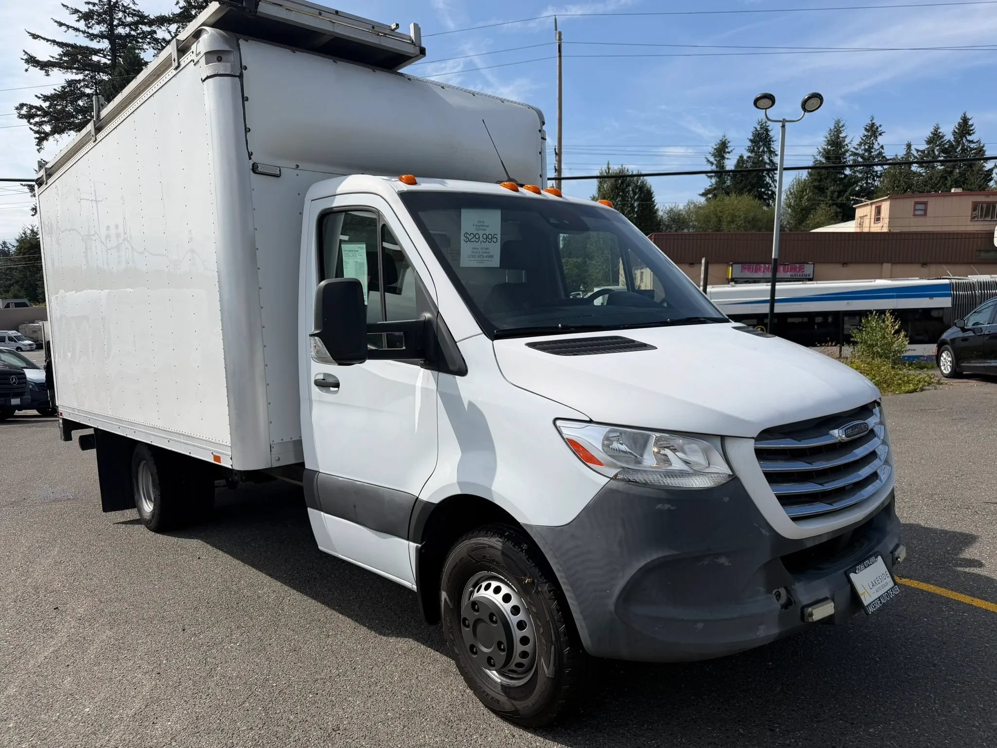 Used 2019 Freightliner Sprinter 3500 w/ Premium Package RWD image 3