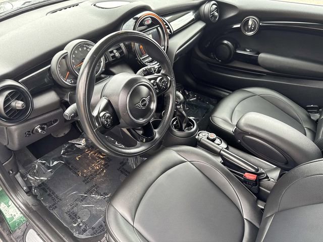 Used 2019 MINI Cooper 2-Door Hardtop w/ Storage Package image 17