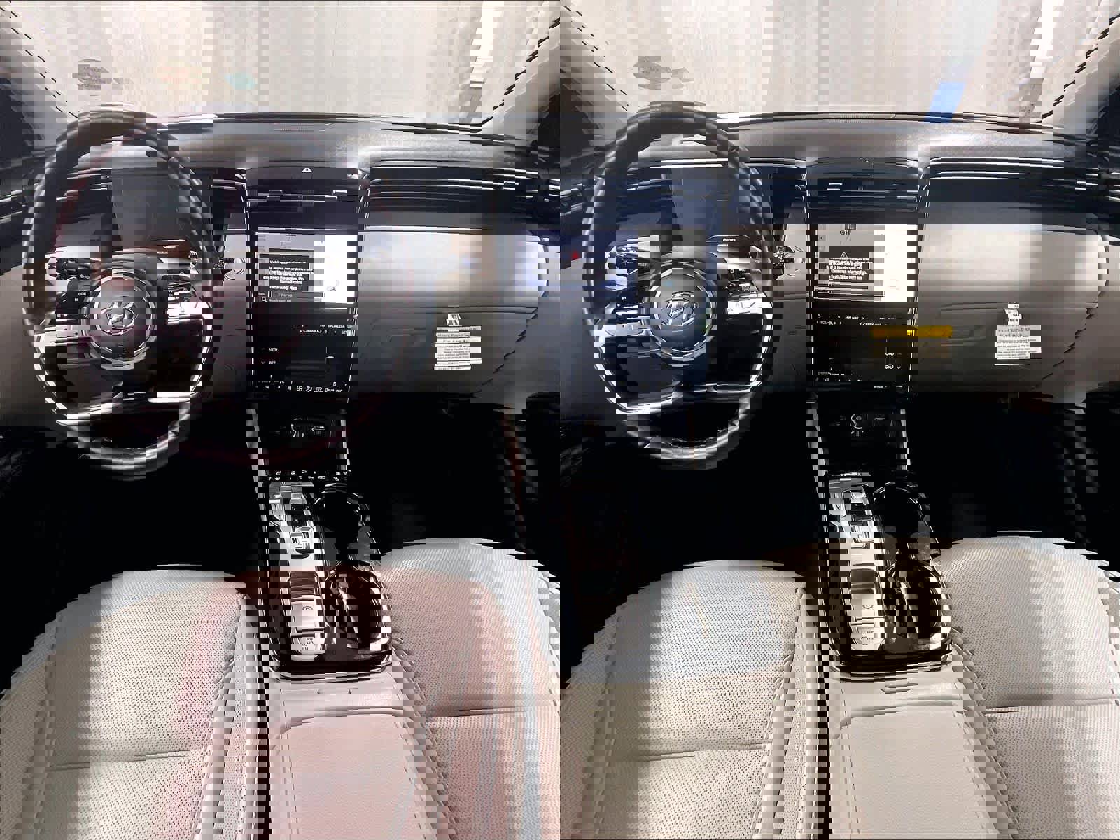 Used 2024 Hyundai Tucson Limited image 40