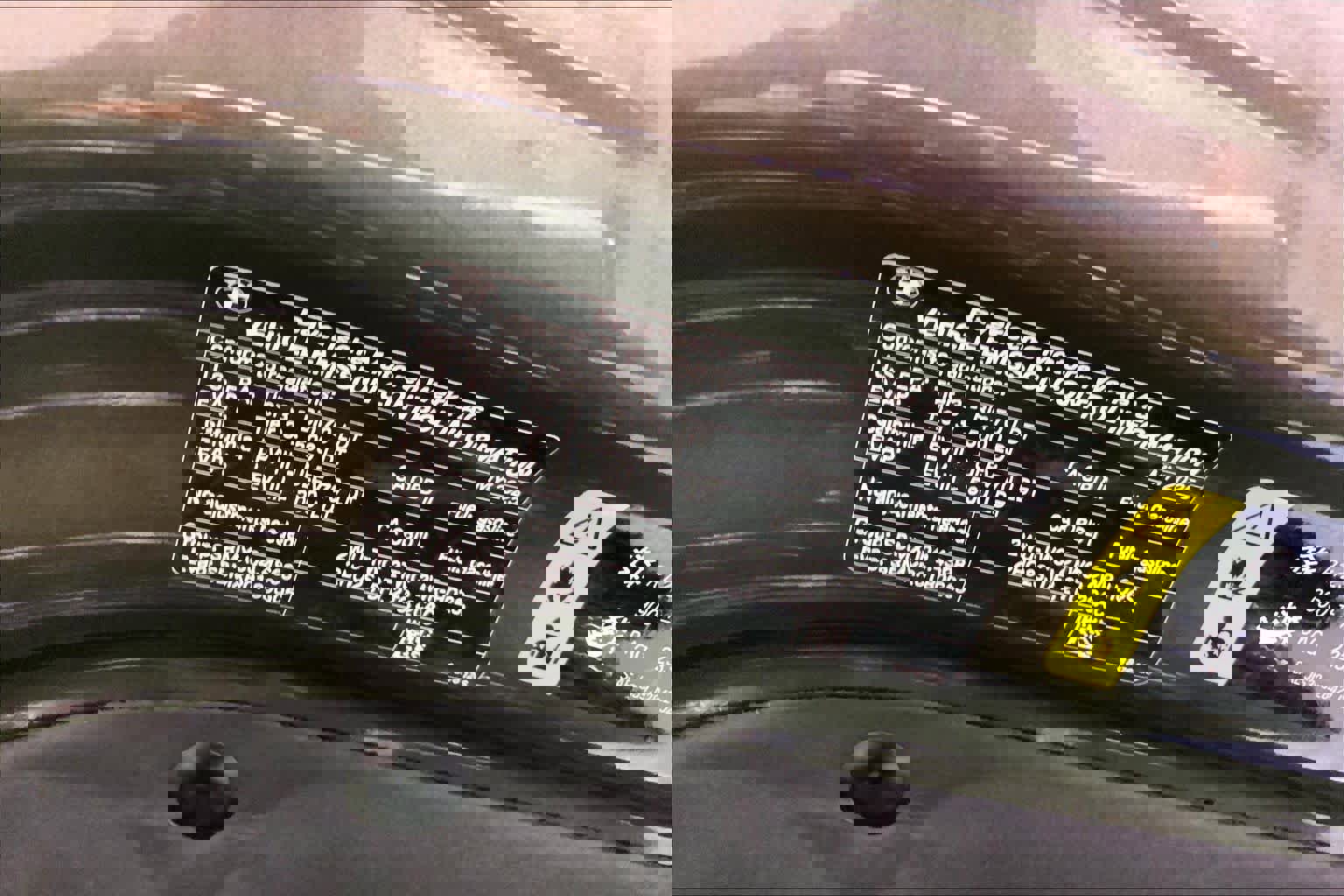 Used 2025 BMW X7 M60i image 31