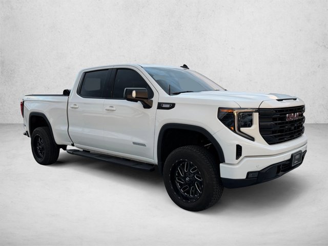 Used 2025 GMC Sierra 1500 Elevation w/ Elevation Premium Package AWD/4WD image 3