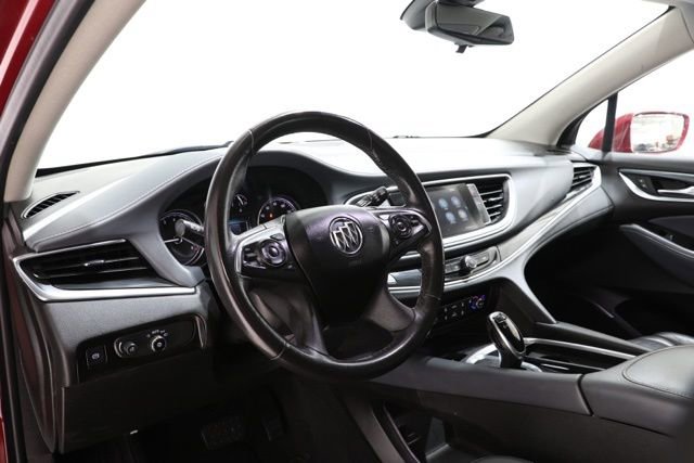 Used 2019 Buick Enclave Essence image 13