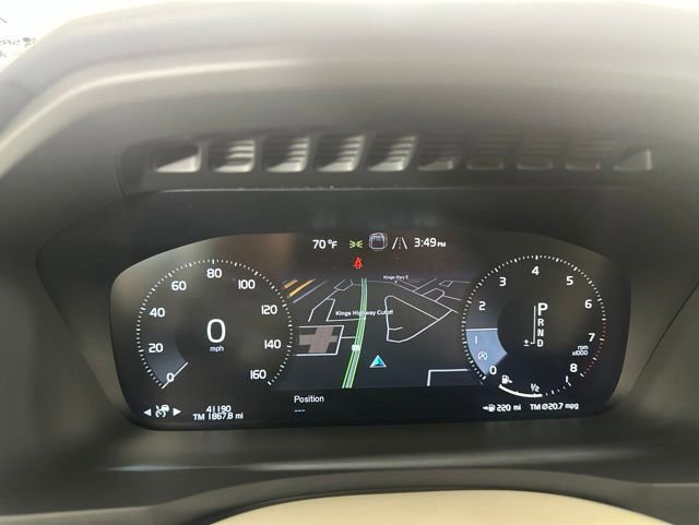 Used 2022 Volvo XC90 T5 Momentum w/ Climate Package AWD/4WD image 23