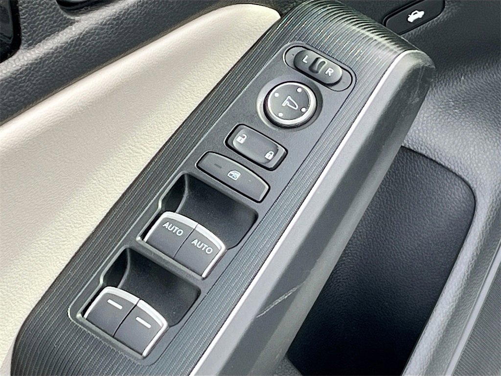 Used 2024 Honda Civic Touring image 18