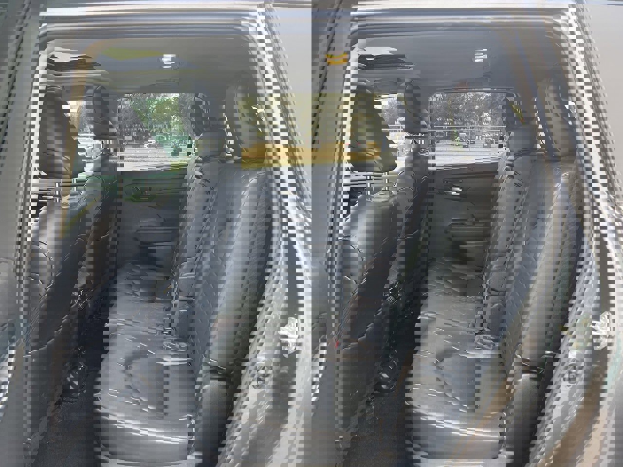 Used 2023 Toyota Highlander XLE image 11