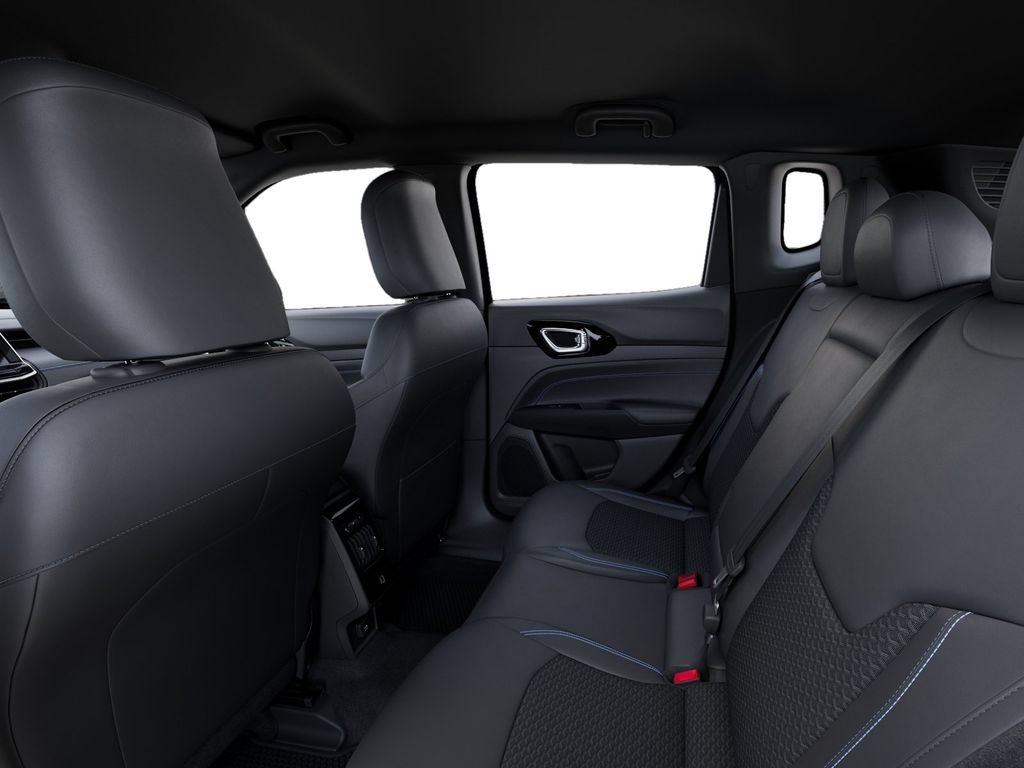 New 2026 Jeep Compass Latitude AWD/4WD image 23