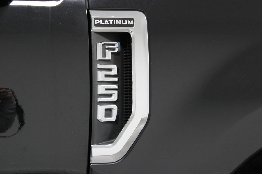 Used 2019 Ford F250 Platinum w/ Platinum Ultimate Package image 13