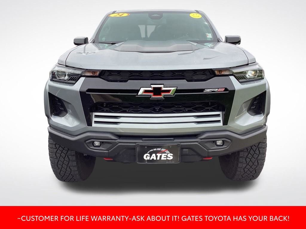 Used 2024 Chevrolet Colorado ZR2 w/ ZR2 Bison Edition AWD/4WD image 2