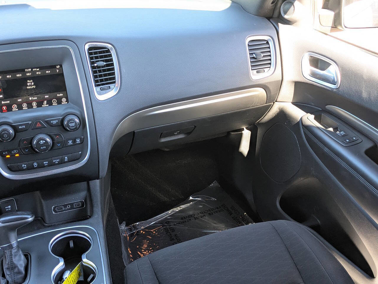 Used 2020 Dodge Durango SXT image 16