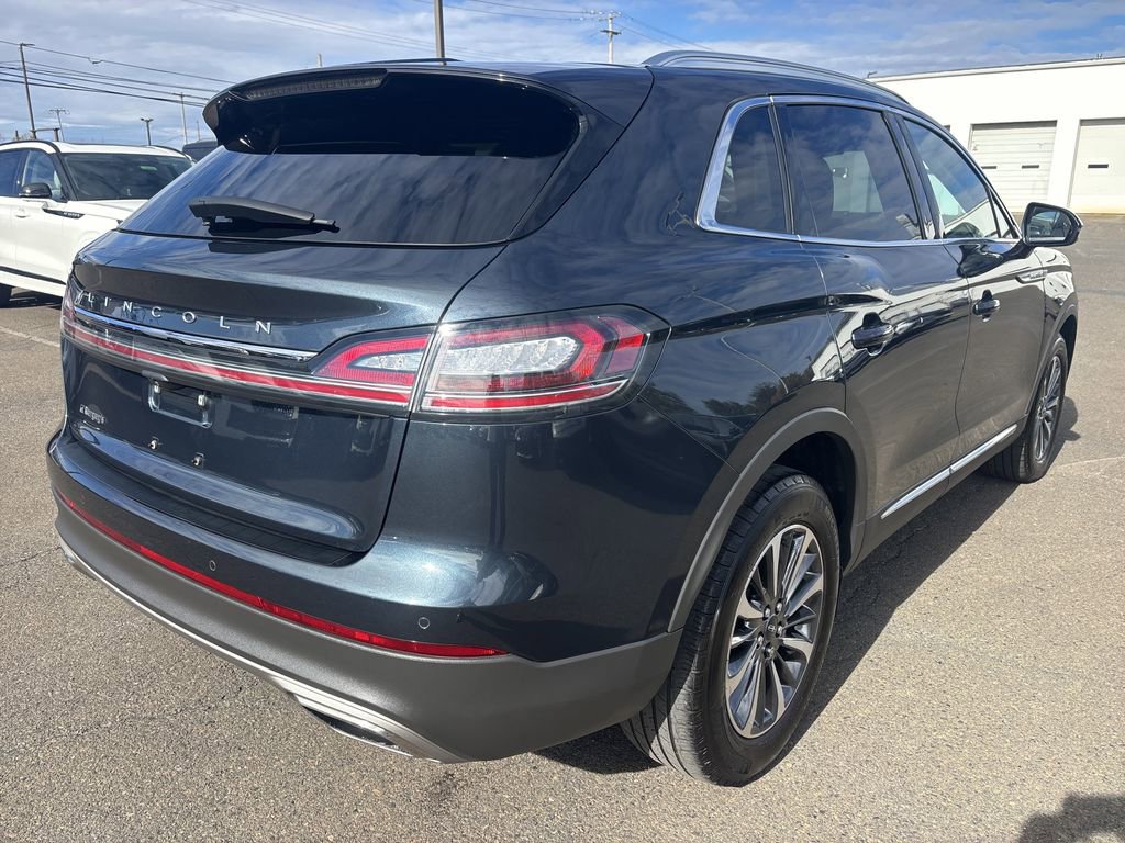 Certified 2022 Lincoln Nautilus Reserve w/ Luxury Package image 5