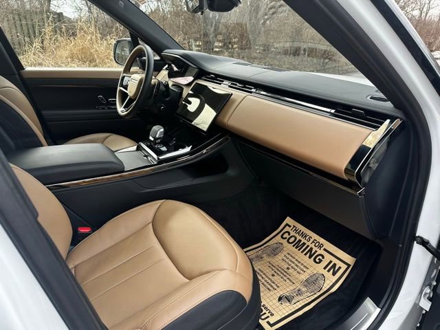 Used 2025 Land Rover Range Rover Sport Dynamic SE image 17