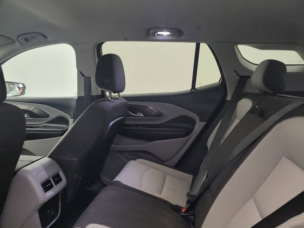 Used 2023 GMC Terrain SLE w/ Driver Convenience Package image 18