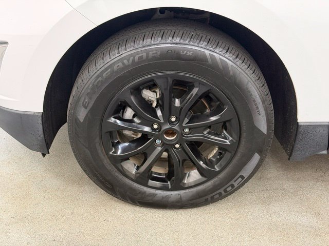 Used 2020 Chevrolet Equinox LT AWD/4WD image 29