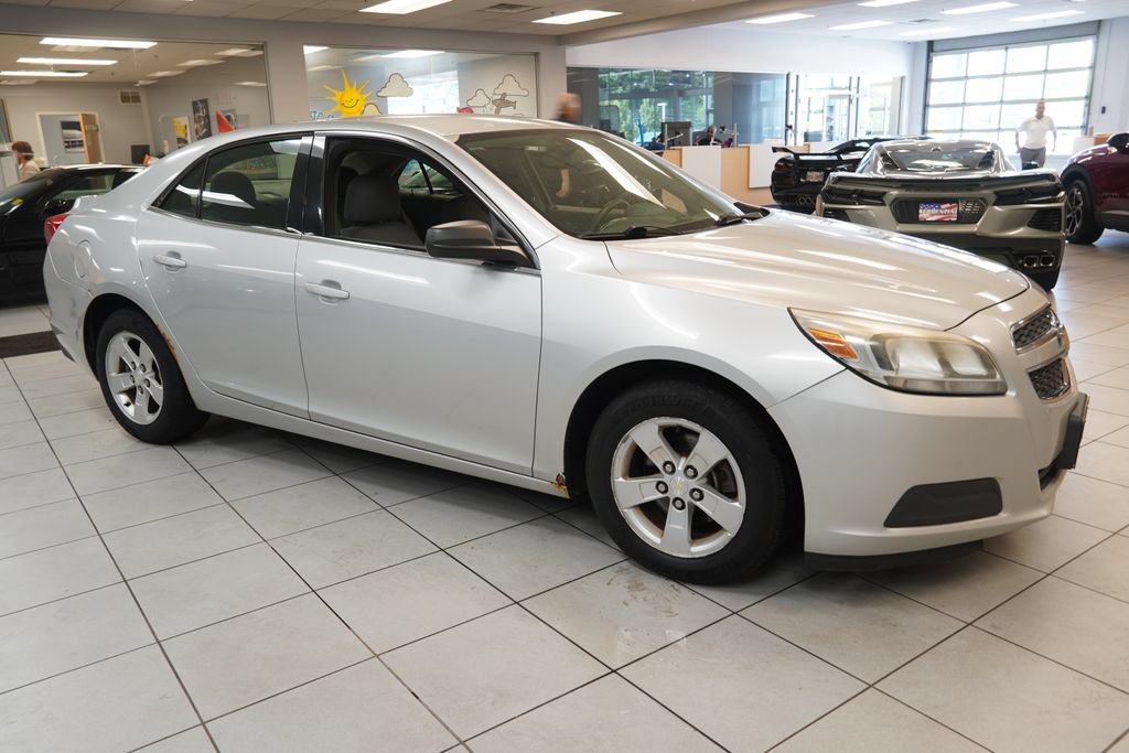 Used 2013 Chevrolet Malibu LS FWD image 13