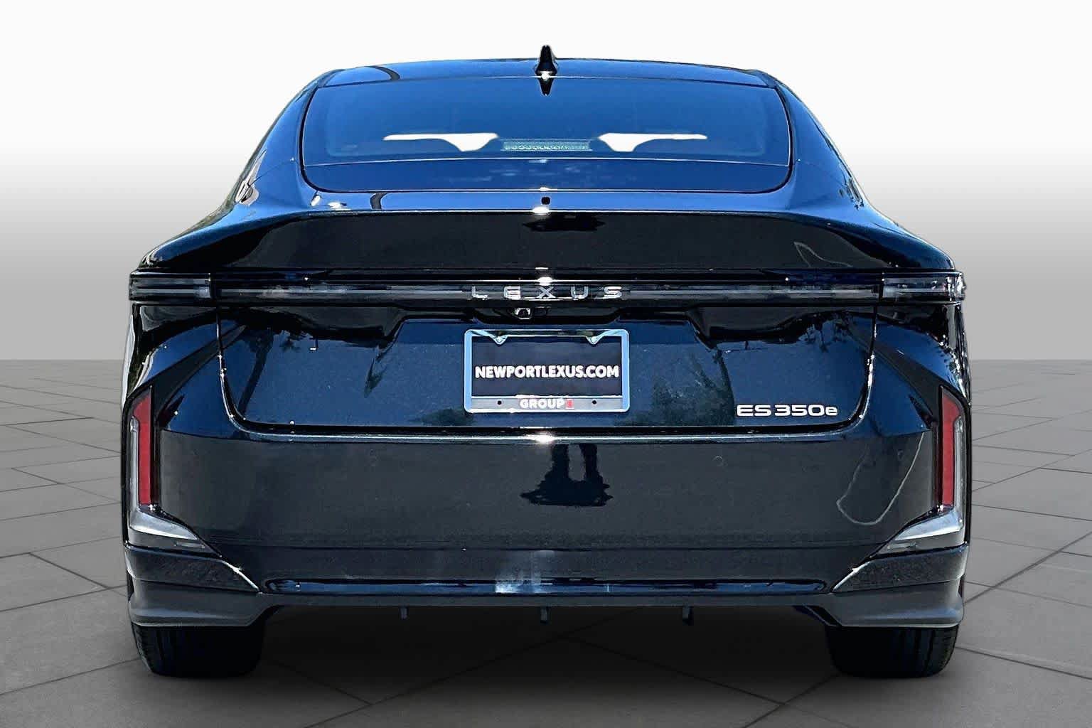 New 2026 Lexus ES 350e FWD image 4