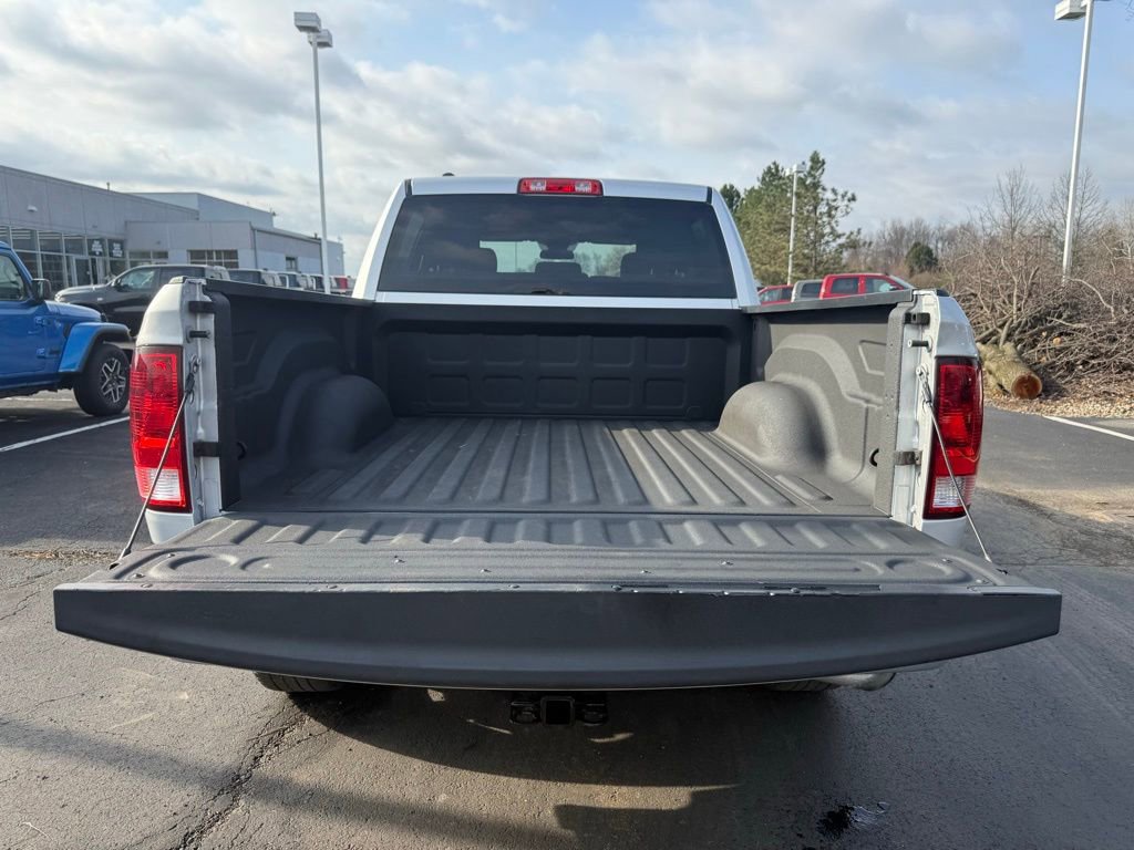 Certified 2017 RAM 1500 Express AWD/4WD image 42