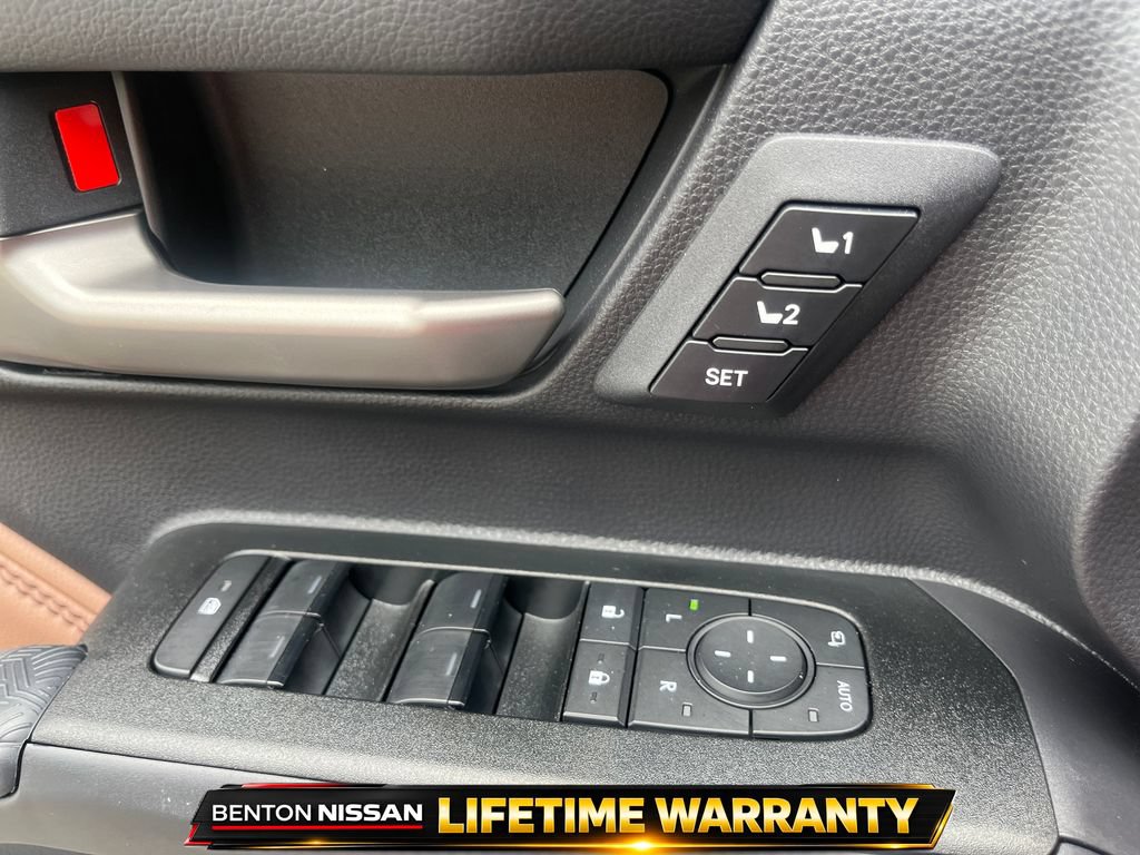 Used 2026 Toyota 4Runner Limited AWD/4WD image 12