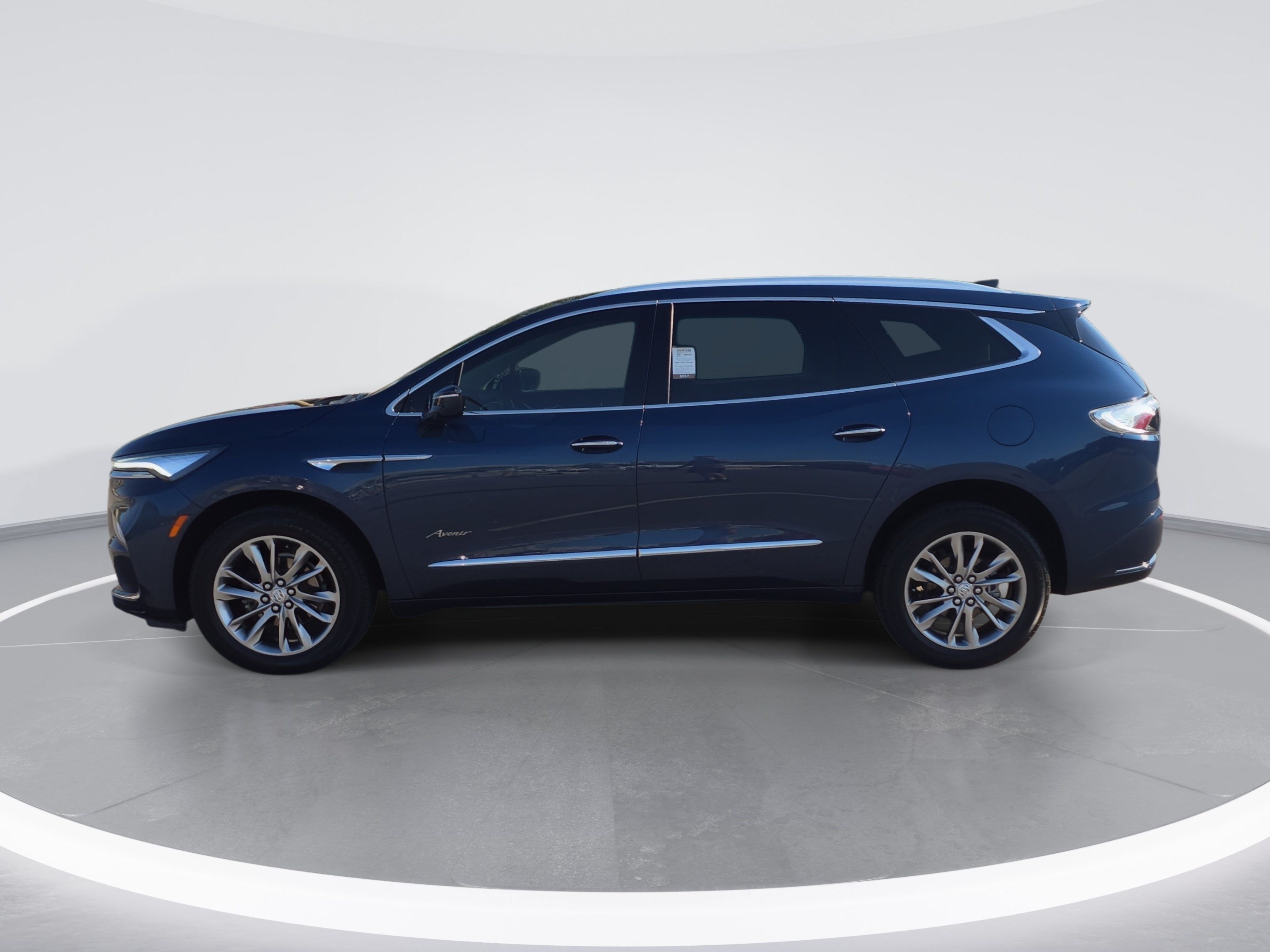 Used 2024 Buick Enclave Avenir w/ Avenir Technology Package FWD image 6