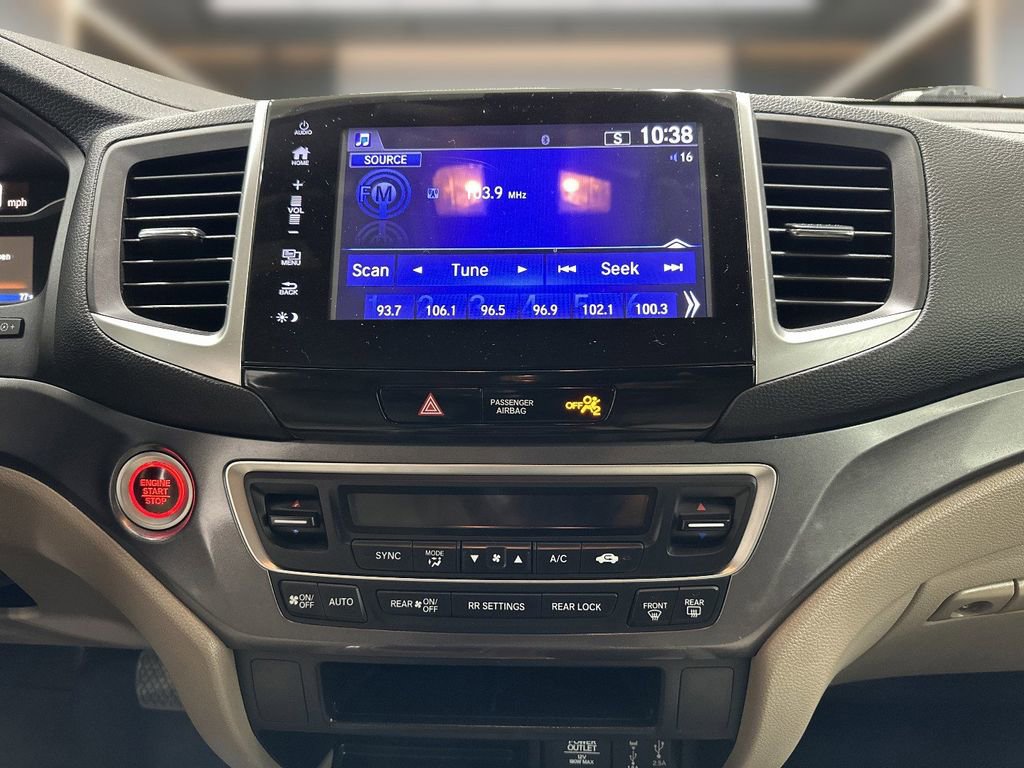 Used 2018 Honda Pilot EX image 18