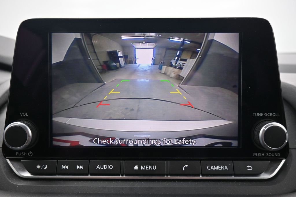 Used 2025 Nissan Rogue SV AWD/4WD image 13