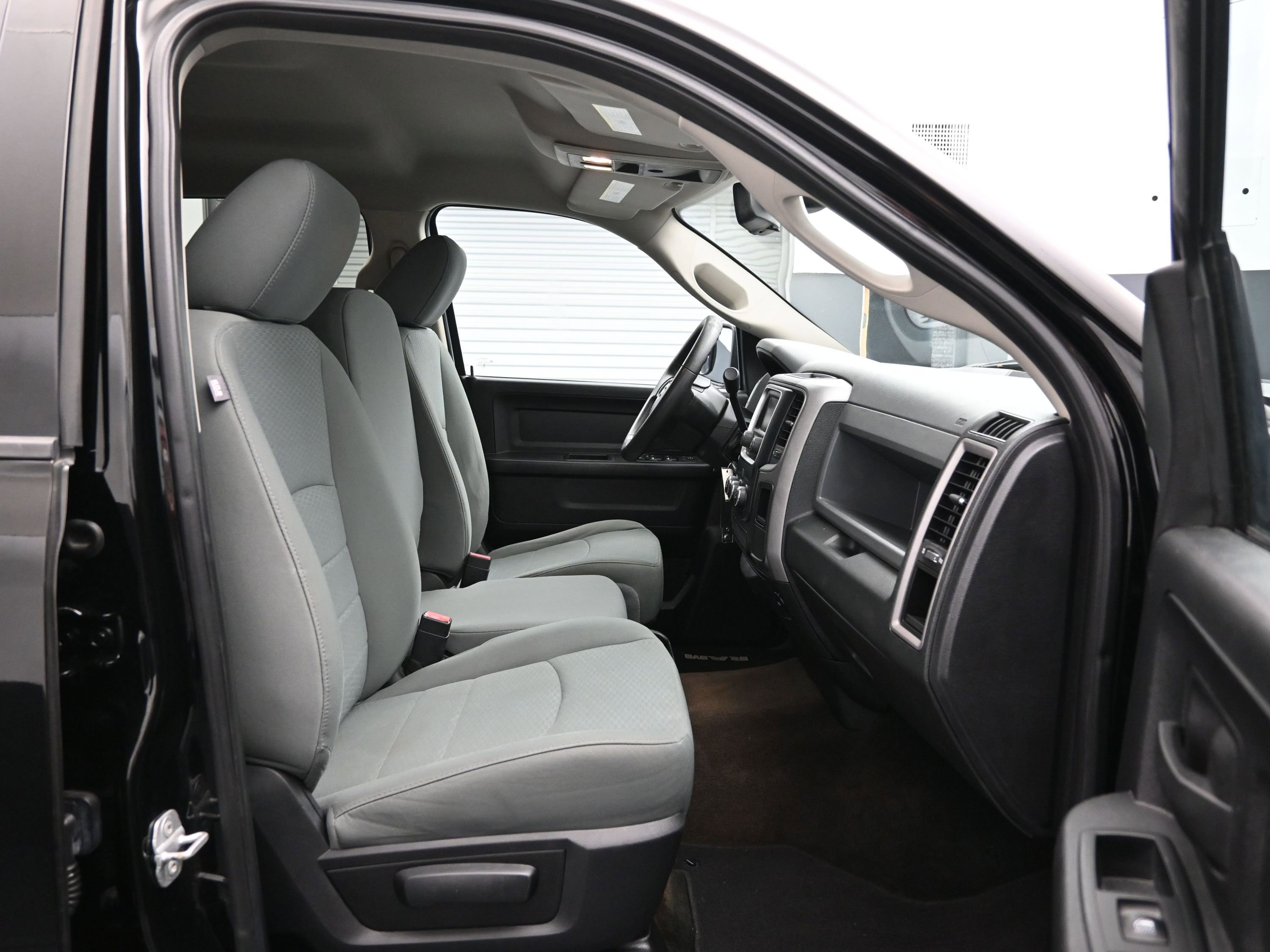 Used 2014 RAM 1500 Express image 39