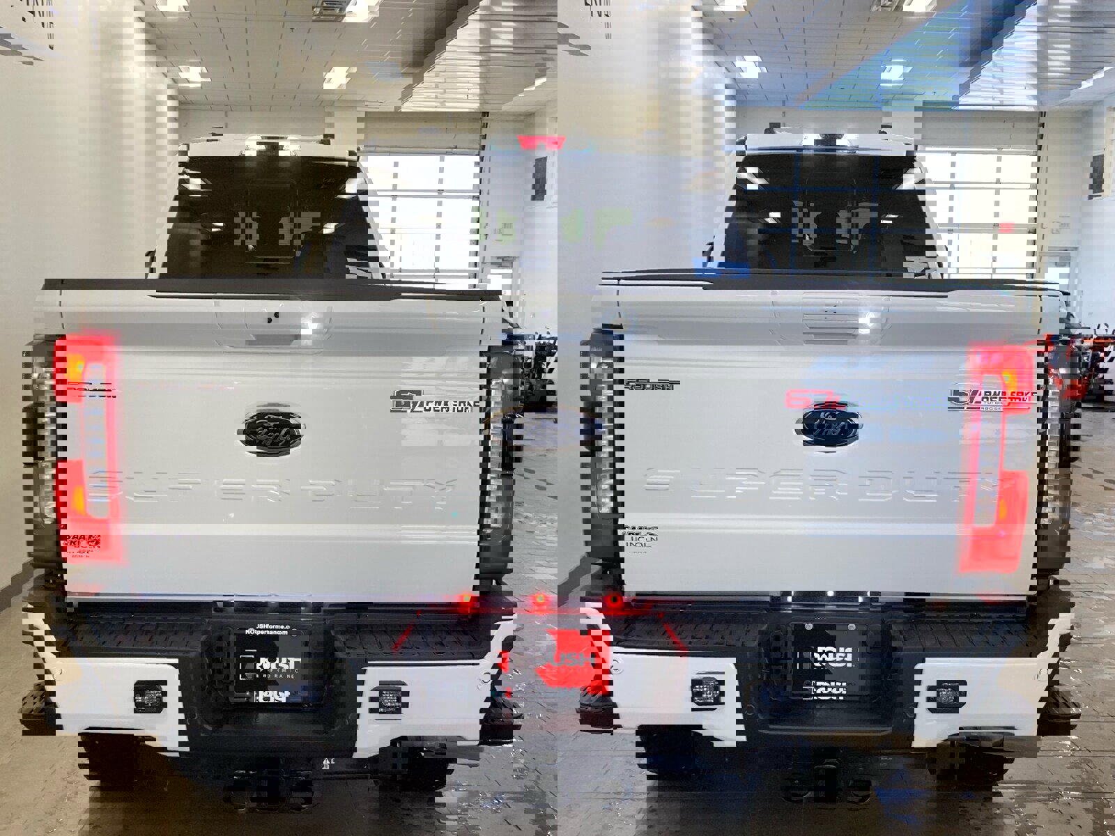 New 2026 Ford F250 Lariat w/ Black Appearance Package image 6