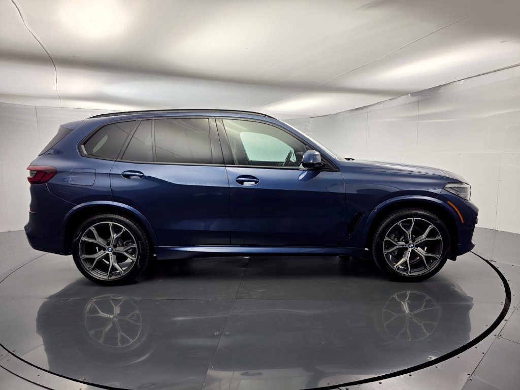 Used 2020 BMW X5 sDrive40i w/ M Sport Package RWD image 3