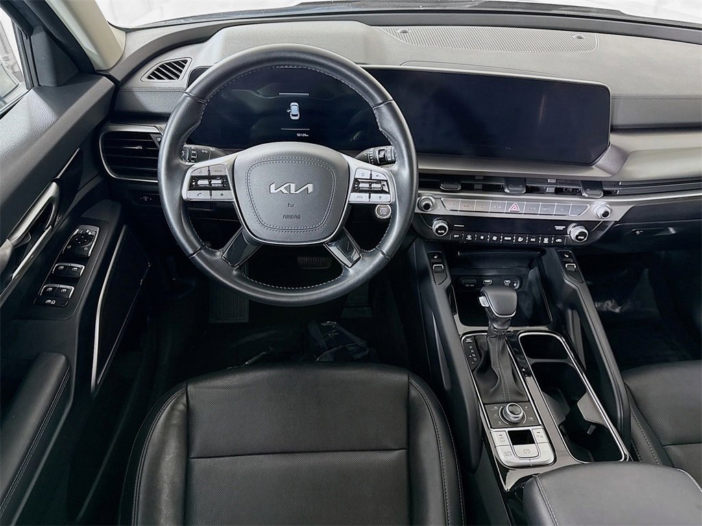 Used 2023 Kia Telluride S w/ S Sunroof Package image 4