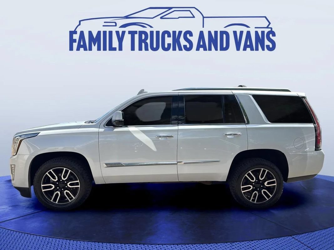 Used 2016 Cadillac Escalade Premium AWD/4WD image 2