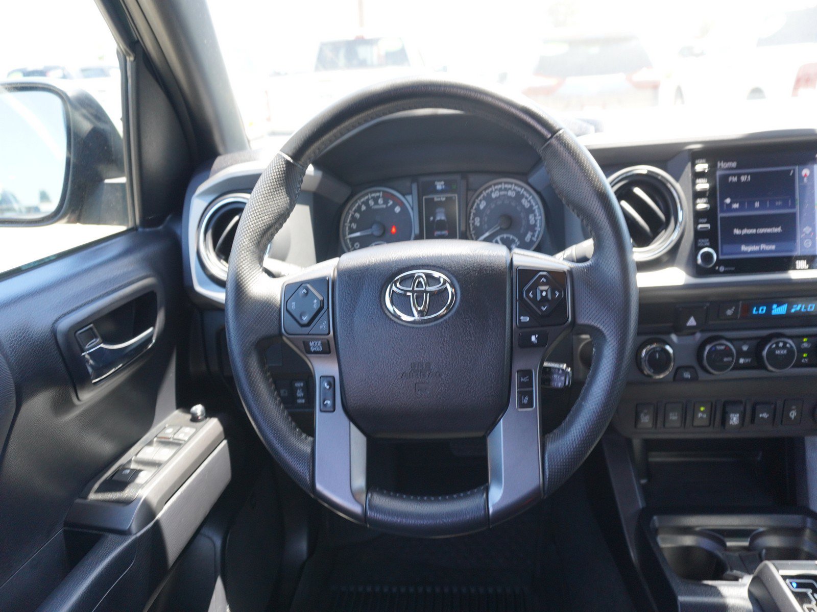 Used 2021 Toyota Tacoma TRD Off-Road w/ TRD Premium Off Road Package AWD/4WD image 21