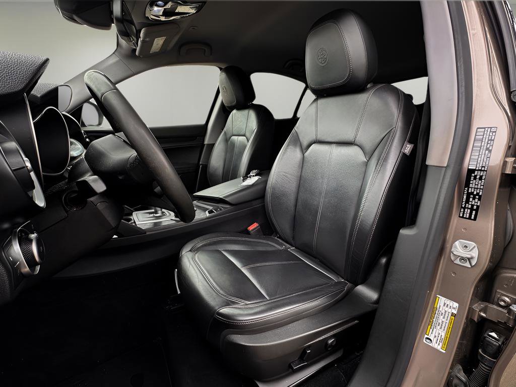 Used 2019 Alfa Romeo Stelvio w/ Nero Edizione RWD image 6