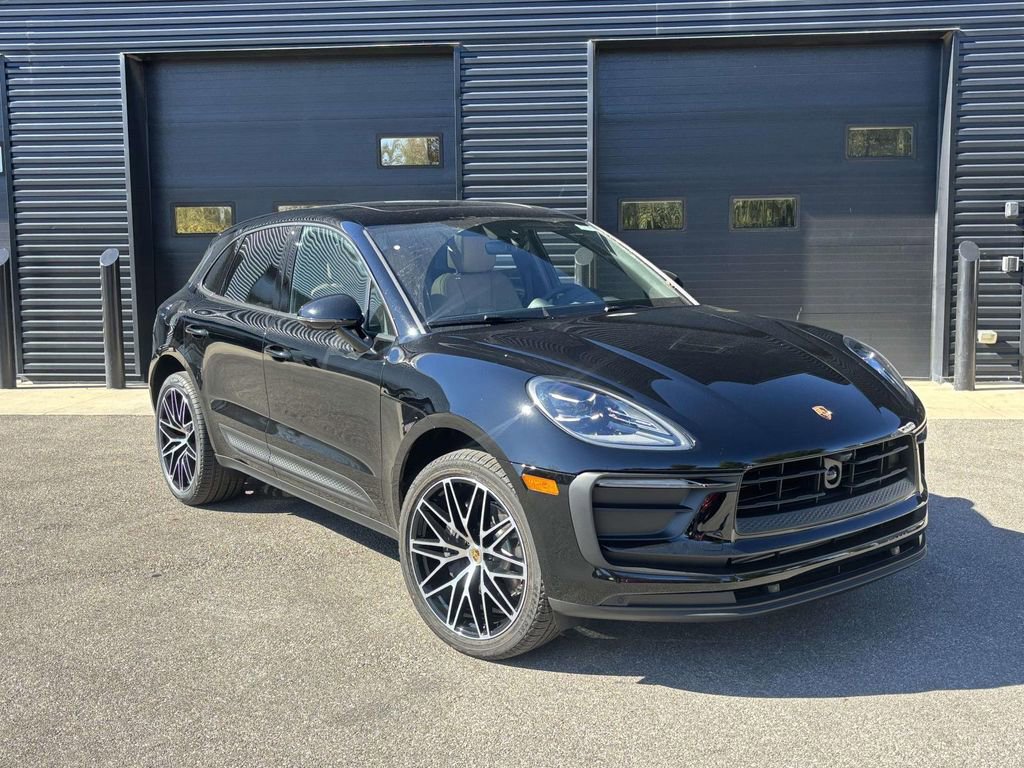 New 2026 Porsche Macan image 12
