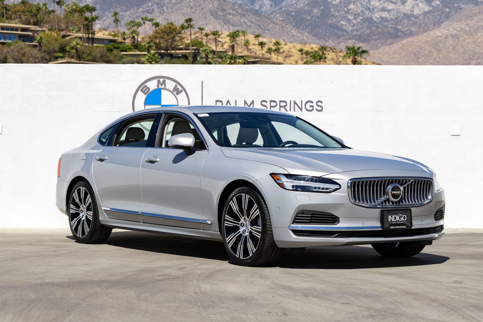 Used 2024 Volvo S90 T8 Ultimate AWD/4WD image 2