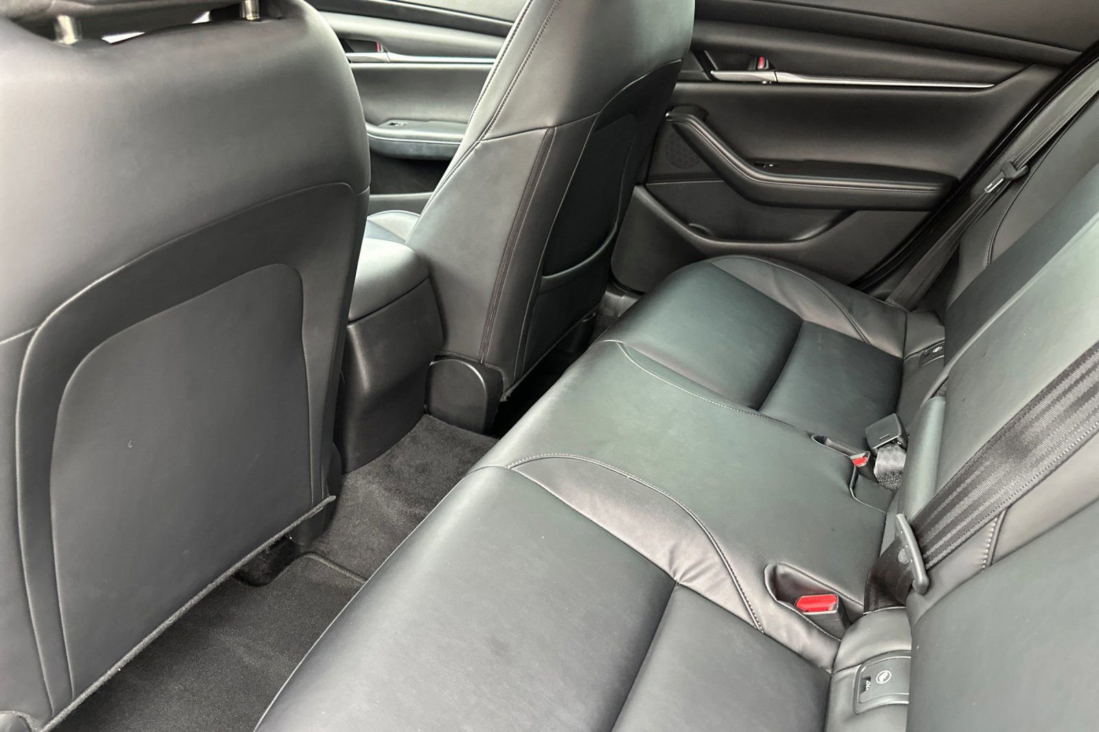 Used 2021 MAZDA MAZDA3 s image 12