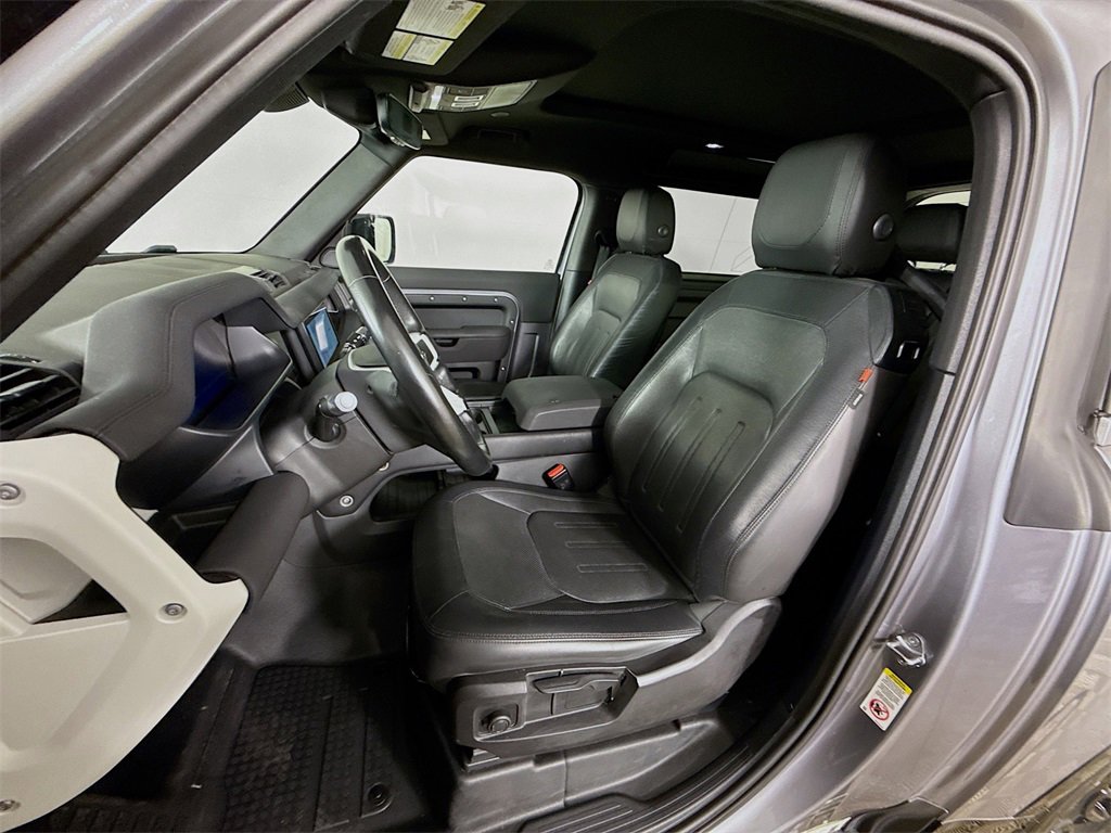 Used 2022 Land Rover Defender 90 X-Dynamic S image 23