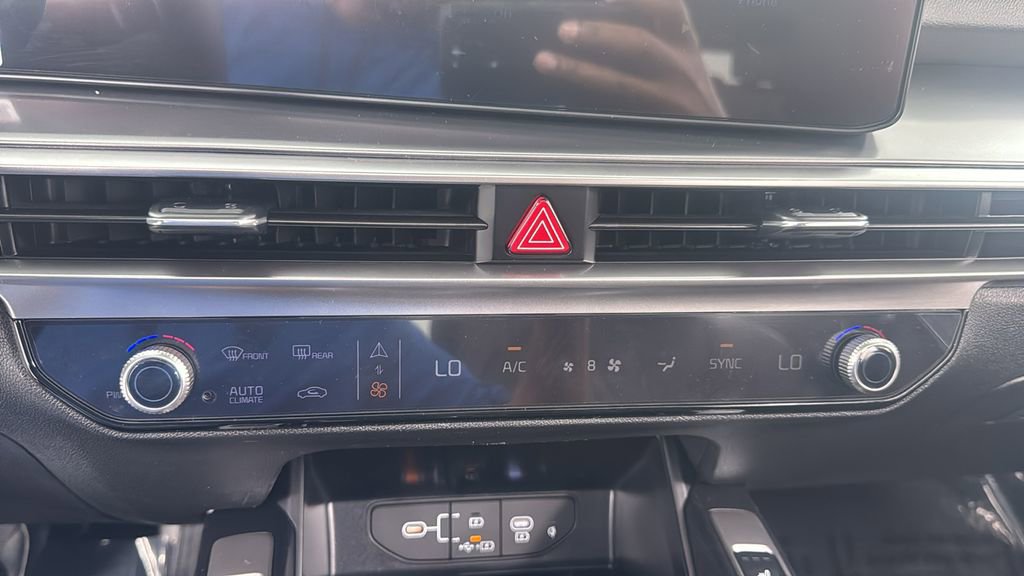 New 2025 Kia Sorento EX w/ Panoramic Sunroof Package image 29