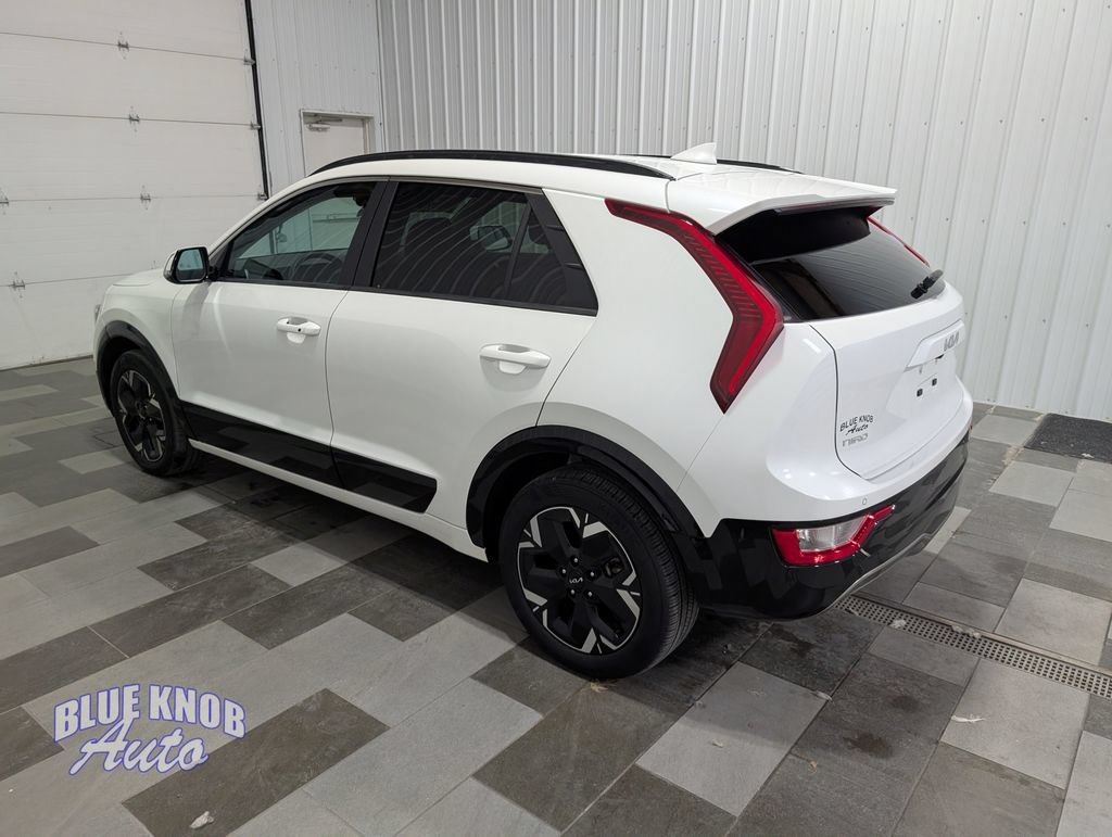 Used 2024 Kia Niro Wind FWD image 2